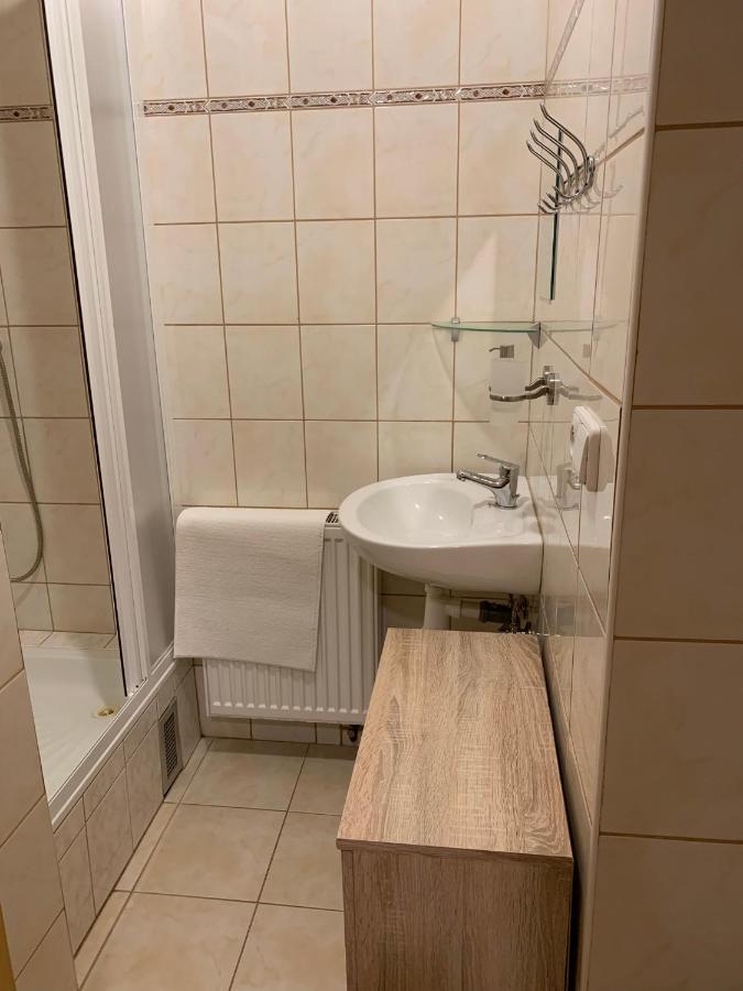 Penzion A Restaurace Vyhlidka Železná Ruda 外观 照片