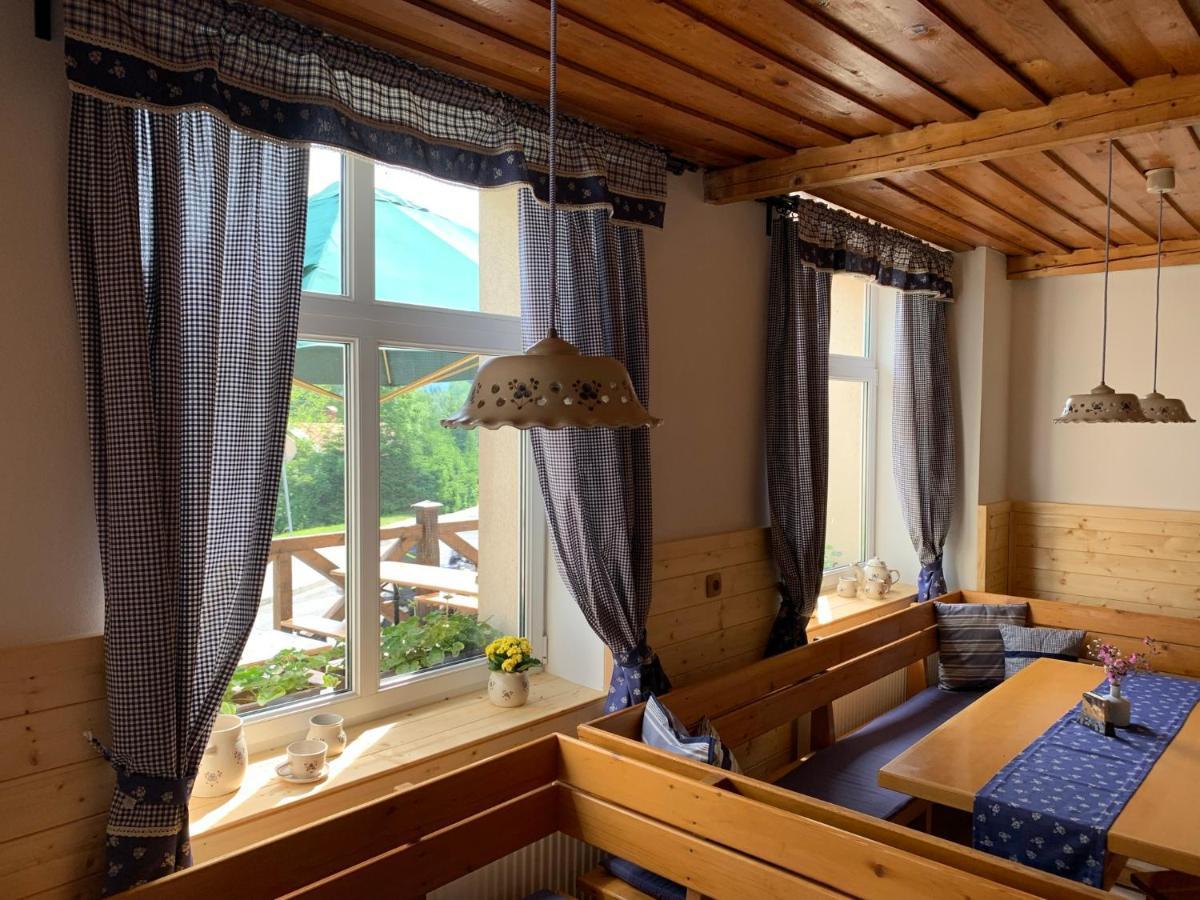 Penzion A Restaurace Vyhlidka Železná Ruda 外观 照片
