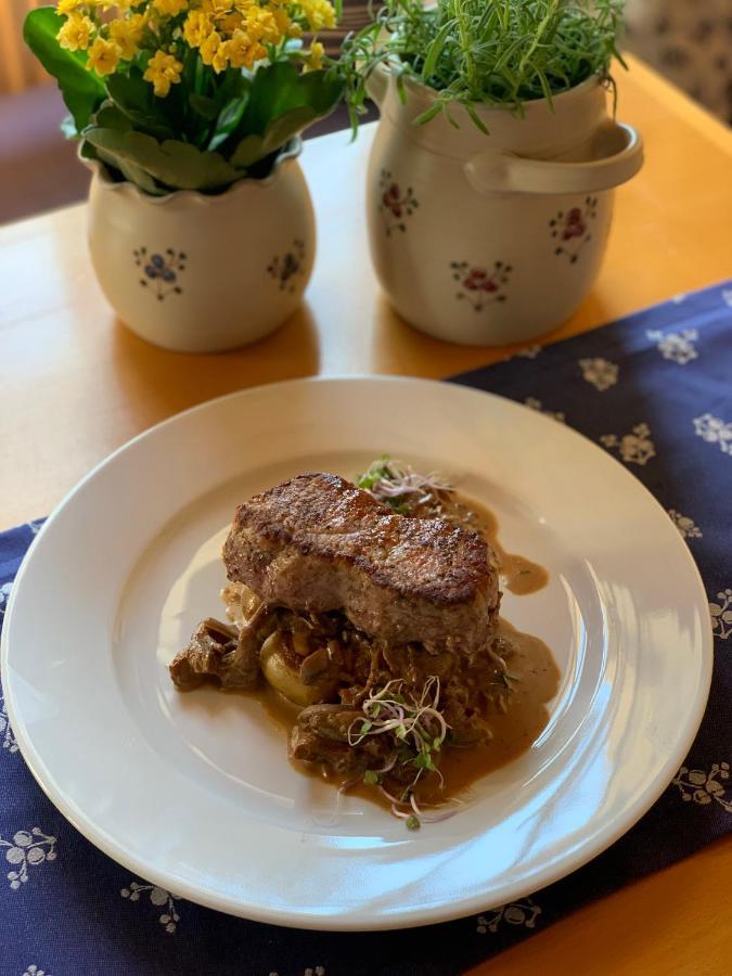 Penzion A Restaurace Vyhlidka Železná Ruda 外观 照片