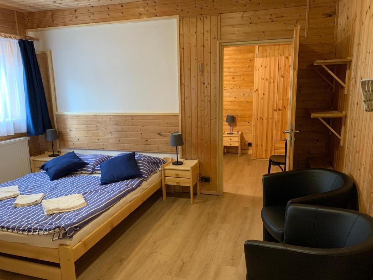 Penzion A Restaurace Vyhlidka Železná Ruda 外观 照片