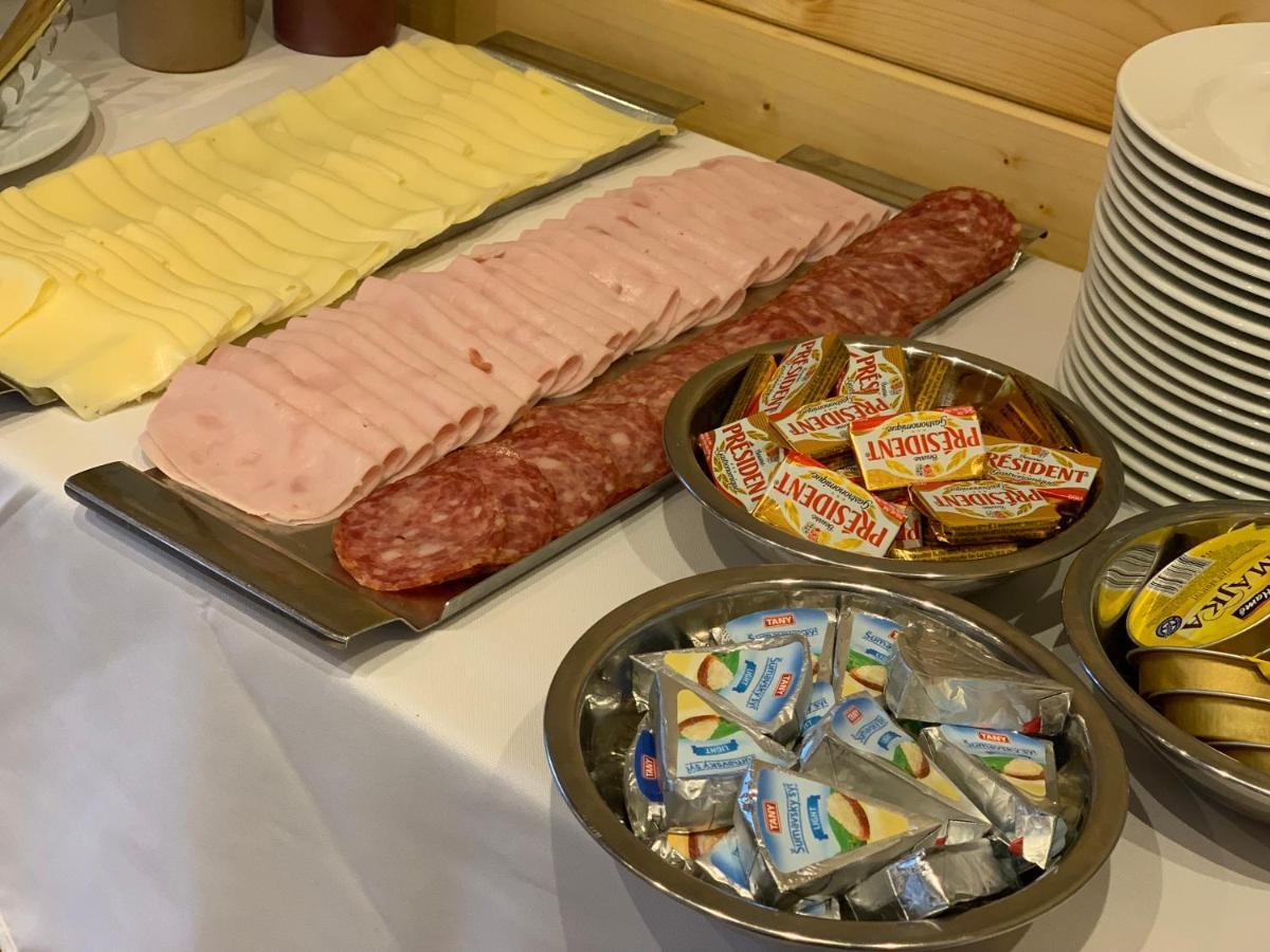 Penzion A Restaurace Vyhlidka Železná Ruda 外观 照片