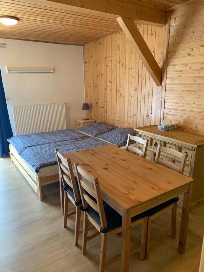 Penzion A Restaurace Vyhlidka Železná Ruda 外观 照片